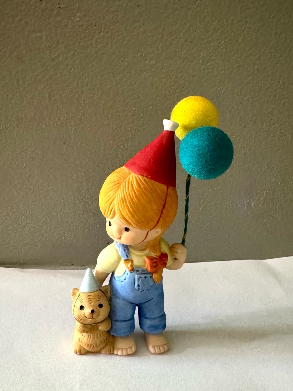 VINTAGE ENESCO COUNTRY COUSINS GIRL AT BIRTHDAY PARTY 1982